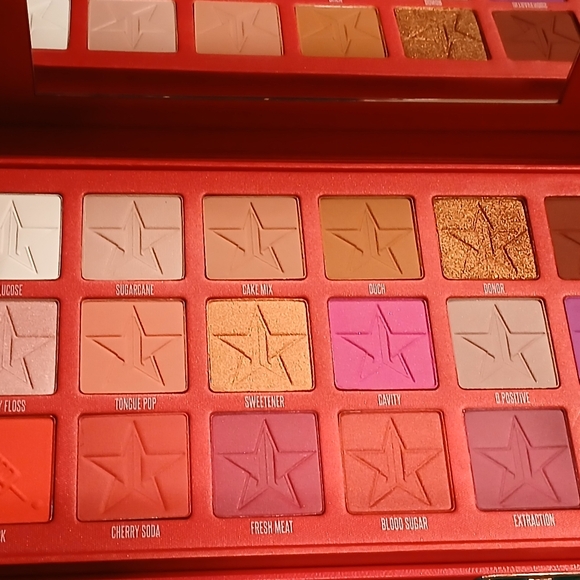 Jeffree Starr Blood Sugar Palette - Picture 4 of 11